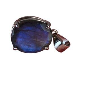 925 Sterling Silver Pendant with Natural Labradorite 1x1.2cm Gemstone